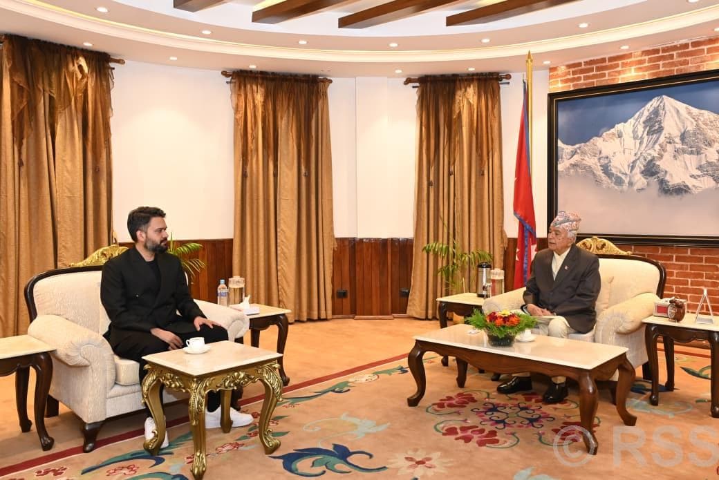सम्बोधनपछि शीतलनिवास पुगेका प्रधानमन्त्रीलाई सबैलाई साथ लिएर अघि बढ्न राष्ट्रपतिको सुझाव