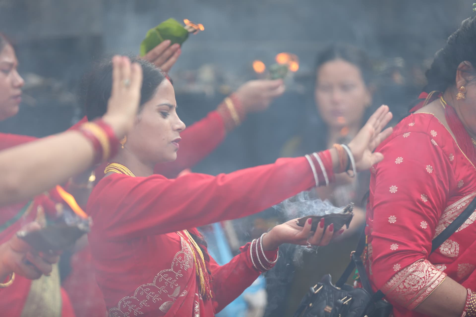 हरितालिका तीजमा पशुपतिनाथसहित शिवालयमा श्रद्धालुको भीड